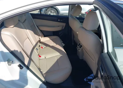 2015 Subaru Legacy 2.5I Limited z USA, uszkodzony, nr VIN 4S3BNAJ67F3062828